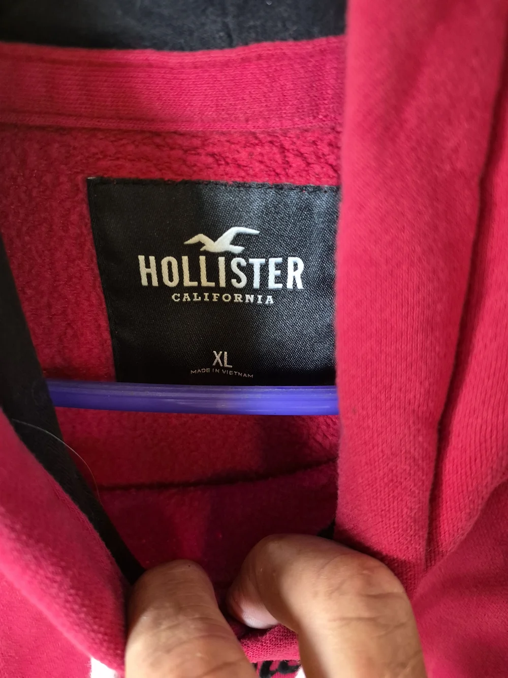 Hollister Men’s Hot Pink Hooded Sweatshirt with White Drawstrings Bin 53